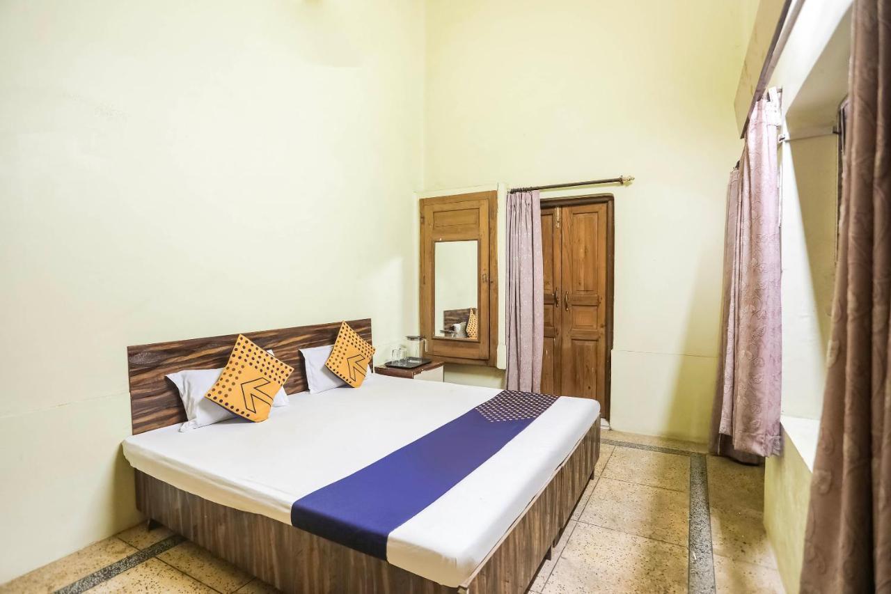 Spot On 64751 Hotel Shivani Palace Muthiganj Exterior photo